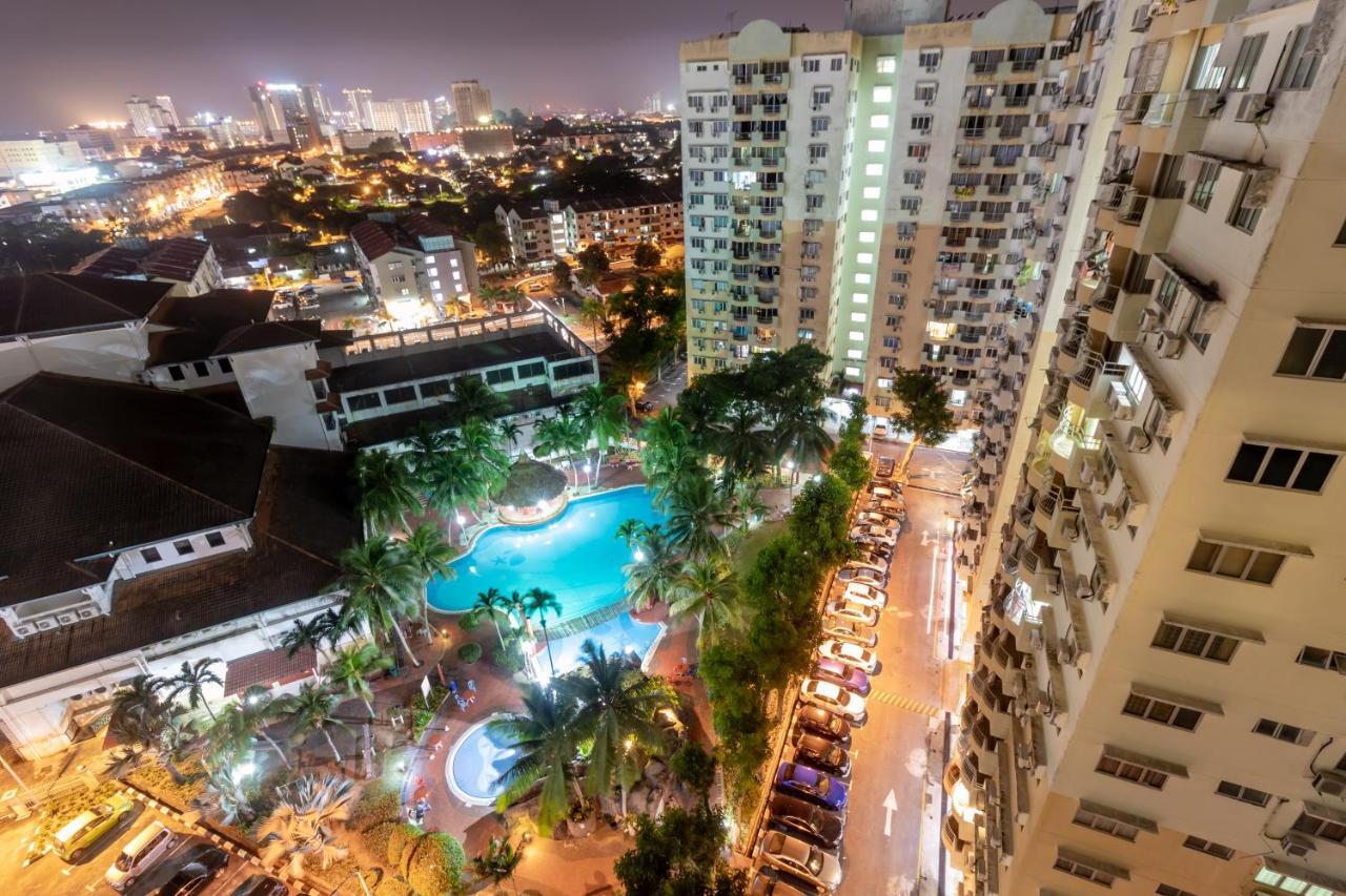 Condo At Melaka Raya By Idealhub Esterno foto